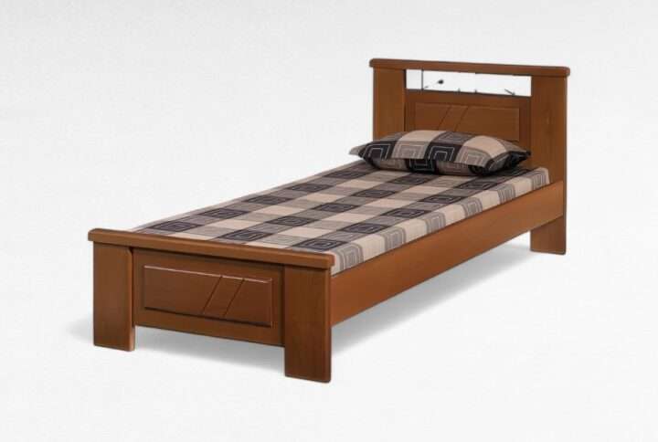 Ξύλινο κρεβάτι οξιά κλασικής γραμμής – Έπιπλα Γιαννητσάνης